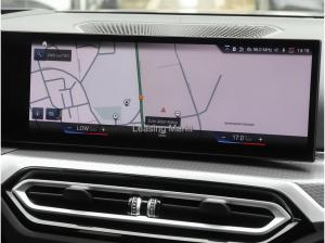 BMW 330 i xDrive*M-Sportpaket*Glasdach*Leder*LED*AHK*