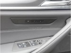 BMW 530 e xDrive Touring*Sportpaket*Komfortsitze*AHK