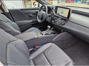 Lexus ES 300 Luxury Line HUD