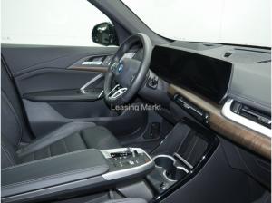 BMW iX1 xDrive30 M Sportpaket Head-Up AHK Sportsitze