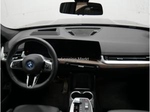 BMW iX1 xDrive30 M Sportpaket Head-Up AHK Sportsitze