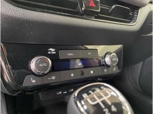 Skoda Fabia Drive 1,0 MPI Digital Cockpit, Kamera