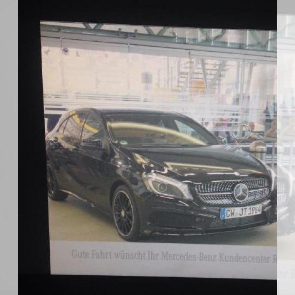 Foto - Mercedes-Benz A 180 Streetstyle AMG Line