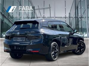 BMW ix M60 B&W Surround Head-Up DAB Aktivlenkung