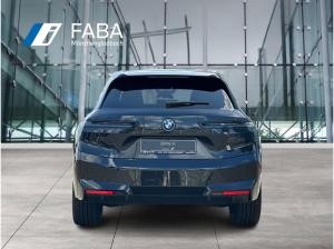 BMW ix M60 B&W Surround Head-Up DAB Aktivlenkung