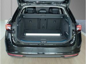 Skoda Superb Combi 2.0 TDI Selection Ahk; Winter; Licht & Sicht