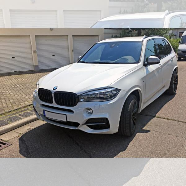 Foto - BMW X5 M50D