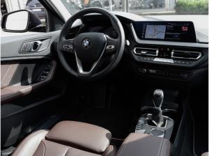 BMW 118 i Navi, Leder, HUD, LED, Komfortzugang, Tempomat