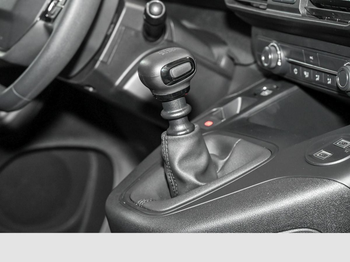 Peugeot Partner L1 BlueHDi 100 / Lagerfahrzeug