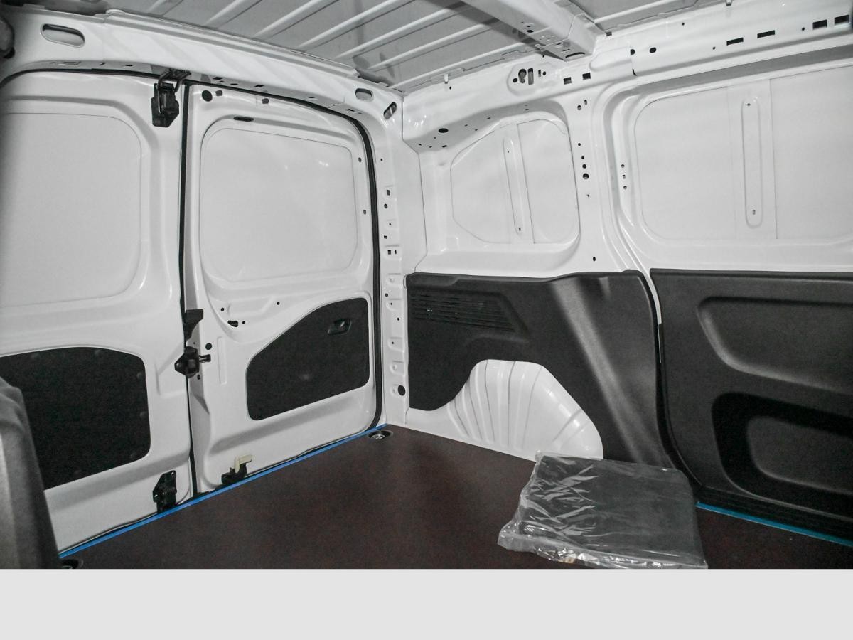 Peugeot Partner L1 BlueHDi 100 / Lagerfahrzeug