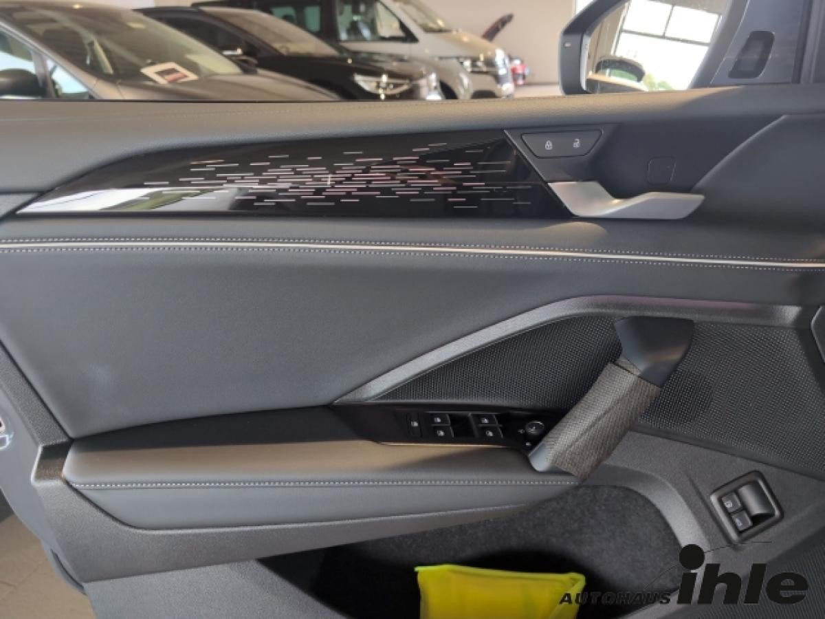 Volkswagen Tiguan 1,5 TSI eHybrid DSG Elegance HEADUP+AHK+STANDHZG