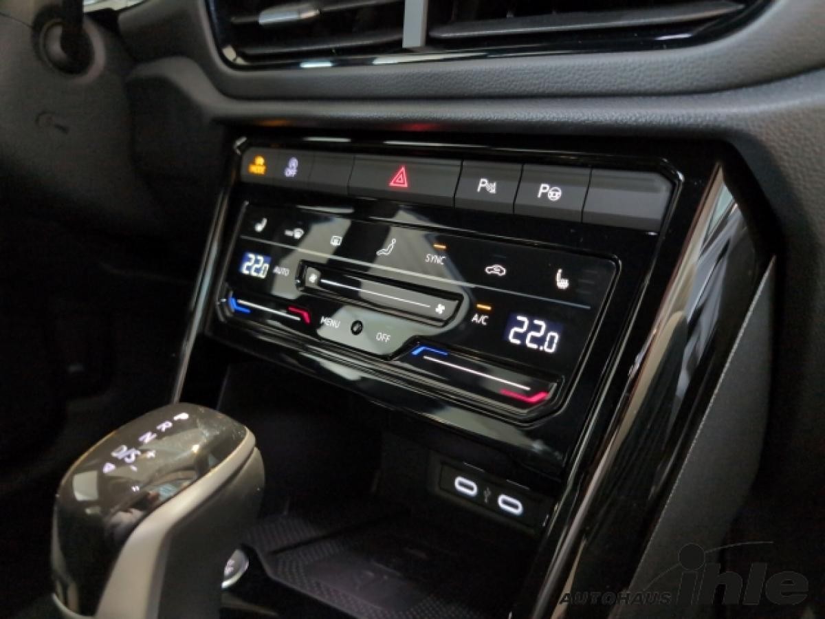 Volkswagen T-Roc 2,0 TDI DSG R-Line CYBER DEALS 36/42/48 MONATE