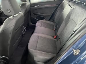 Volkswagen Golf Variant Style 1,5 l eTSI DSG AHK Pano Kamera Assistenz