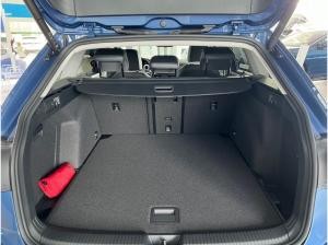 Volkswagen Golf Variant Style 1,5 l eTSI DSG AHK Pano Kamera Assistenz