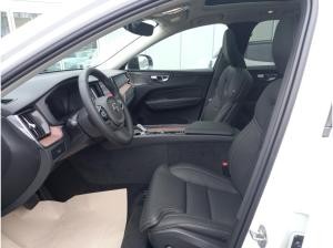 Volvo XC60 B5 AWD Plus Dark