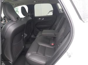 Volvo XC60 B5 AWD Plus Dark