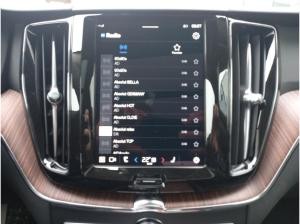 Volvo XC60 B5 AWD Plus Dark