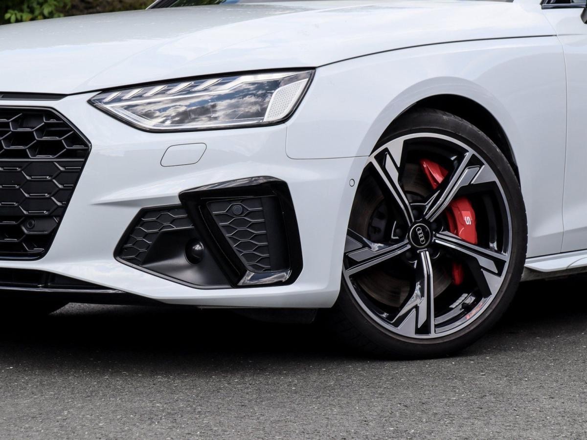 Audi S4 Avant 55 TDI Matrix-LED B&O AHK Kamera