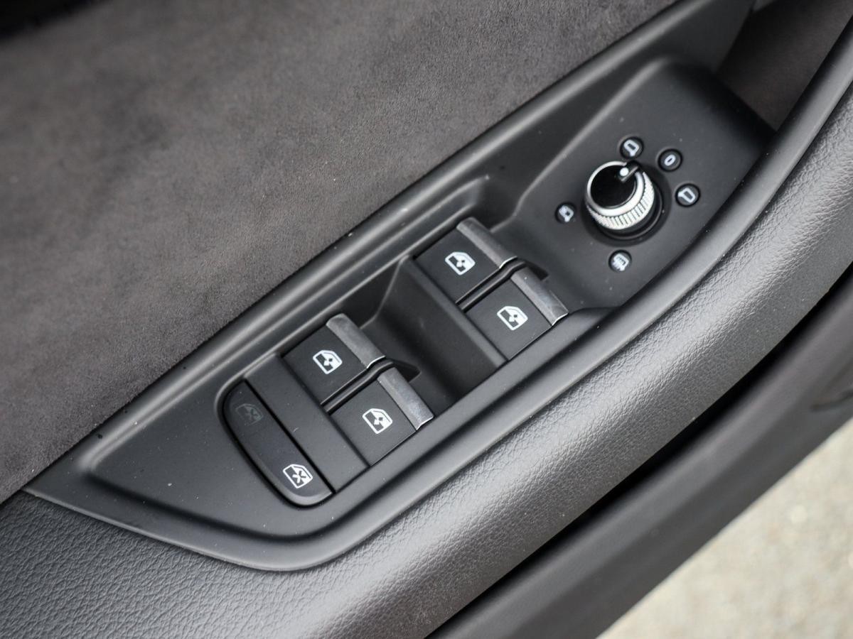 Audi S4 Avant 55 TDI Matrix-LED B&O AHK Kamera