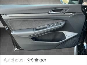 Volkswagen Golf VIII GTI 2.0 TSI DSG AHK BlackStyle HarmanK