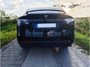 Tesla Model X Plaid