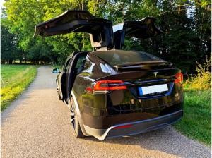 Tesla Model X Plaid