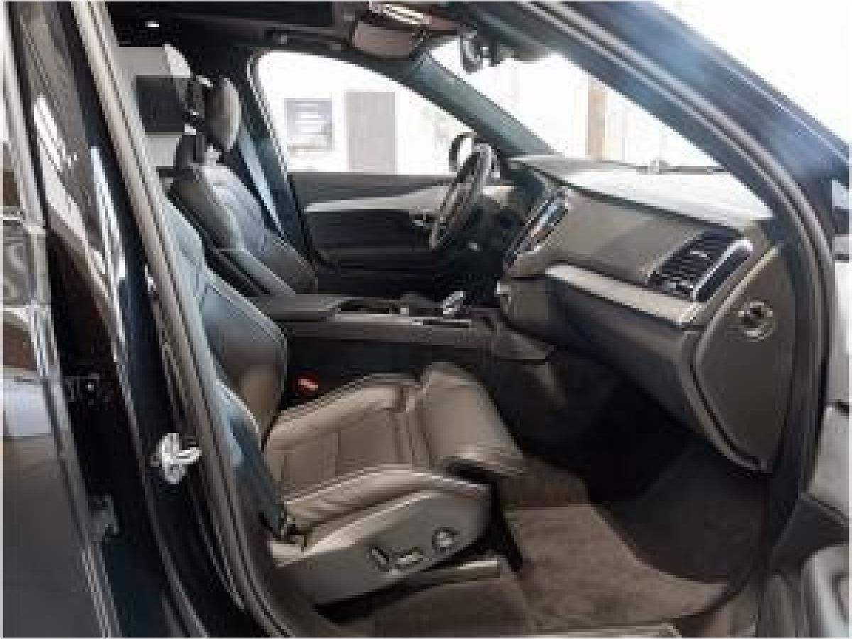 Volvo XC 90 T8 AWD Plus Dark *sofort verfügbar*