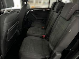 Volkswagen Touran Highline 2,0 l TDI DSG AHK 7Sitz Kamera Navi