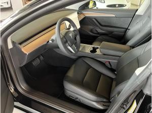 Tesla Model 3 long range 18-Zoll inkl. Vollkasko-Versicherung