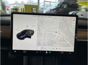 Tesla Model 3 long range 18-Zoll inkl. Vollkasko-Versicherung