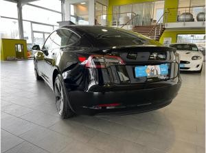 Tesla Model 3 long range 18-Zoll inkl. Vollkasko-Versicherung