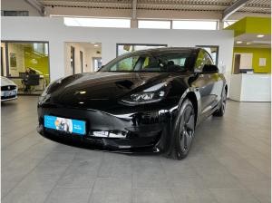 Tesla Model 3 long range 18-Zoll inkl. Vollkasko-Versicherung