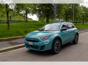 Fiat 600 Automatik*OHNE ÜBERFÜHRUNG*SHZ*Rückfahrkamera*Edizione Speziale