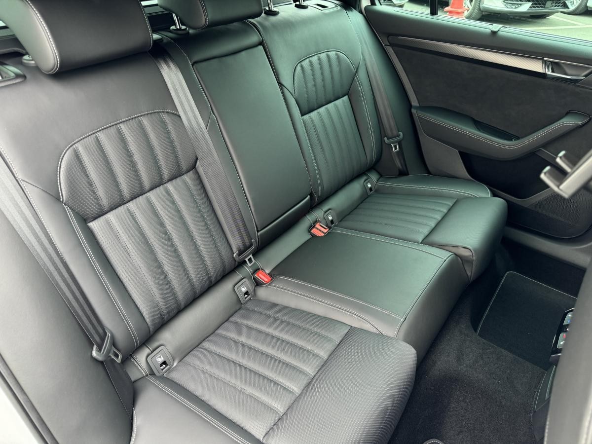 Skoda Superb III Combi 2.0 TSI DSG 4x4 Sportline