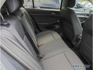 Volkswagen Golf 1.5 TSI Life Navi LED Klima Sitzh. WKR