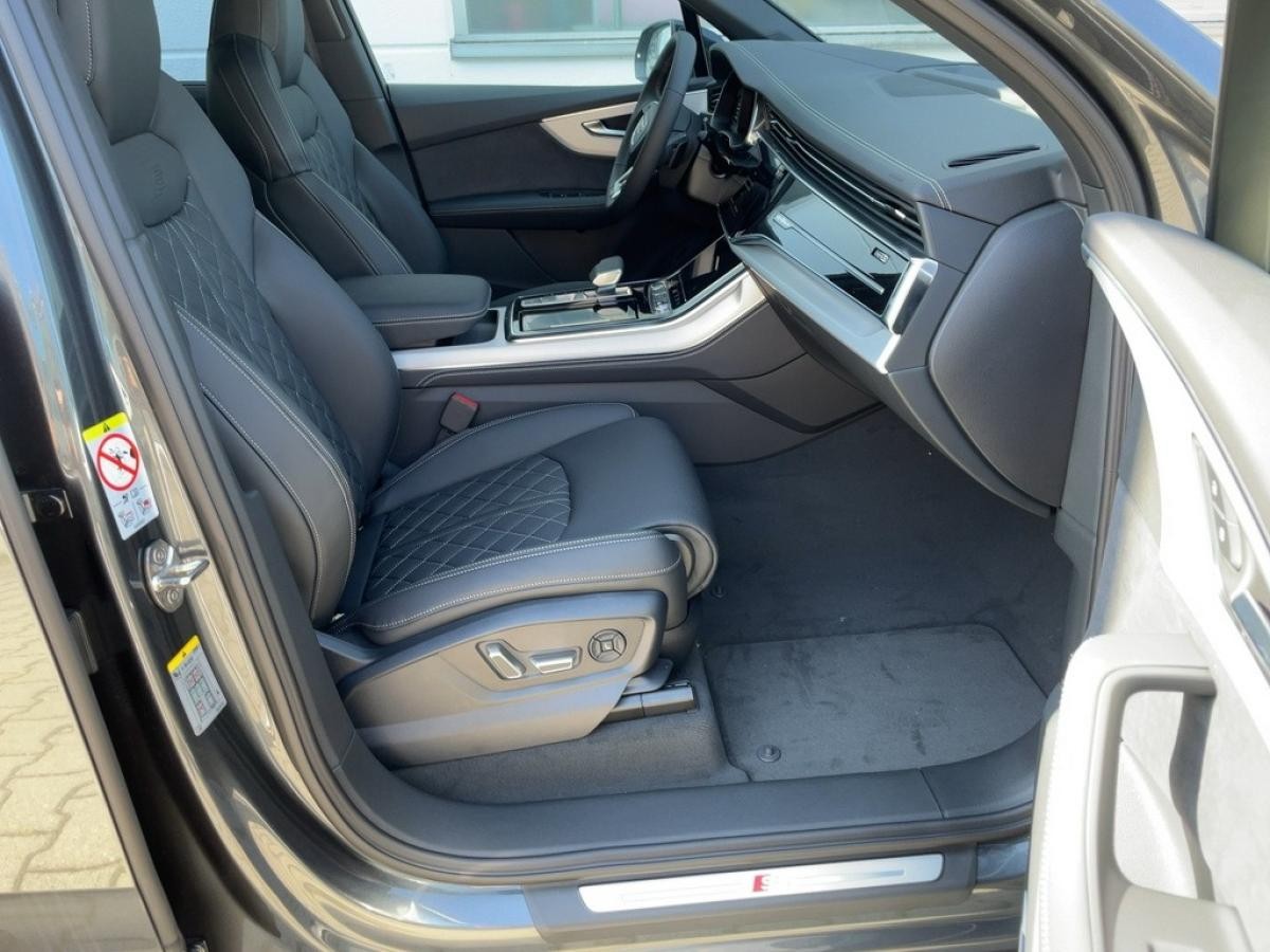 Audi Q7 SUV S line 50 TDI qu. tiptr. HUD Stdhzg.