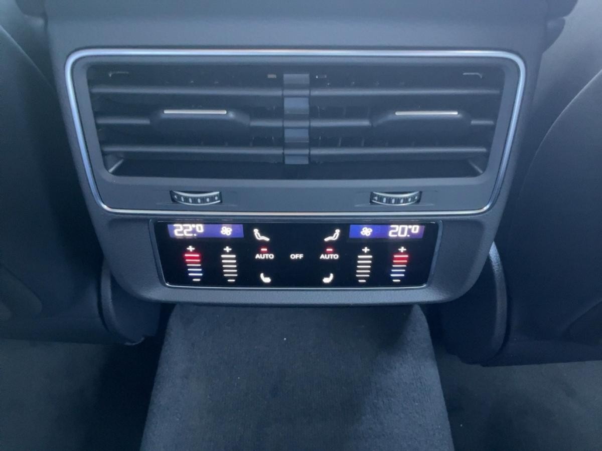 Audi Q7 SUV S line 50 TDI qu. tiptr. HUD Stdhzg.