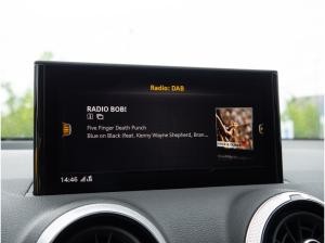 Audi Q2 35 TFSI advanced PDC SHZ NAVI AHK MATRIX-LED