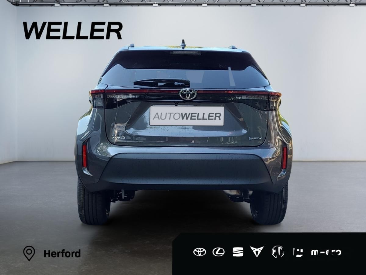 Toyota Yaris Cross Hybrid Team D +Winter-Paket +Metallic  *LAGER*