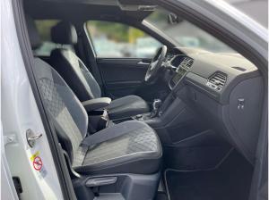 Volkswagen Tiguan Allspace R-Line 2.0TDI 4M DSG/ Matrix,AHK