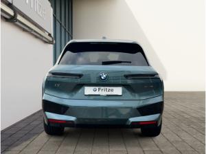 BMW ix 40 xDrive AHK/Laserlicht/M-Sport UPE: 102.259