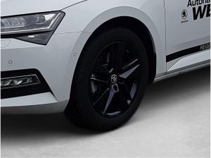 Skoda Superb Combi Style 2,0 TDI DSG NAVI/MATRIX/AHK/