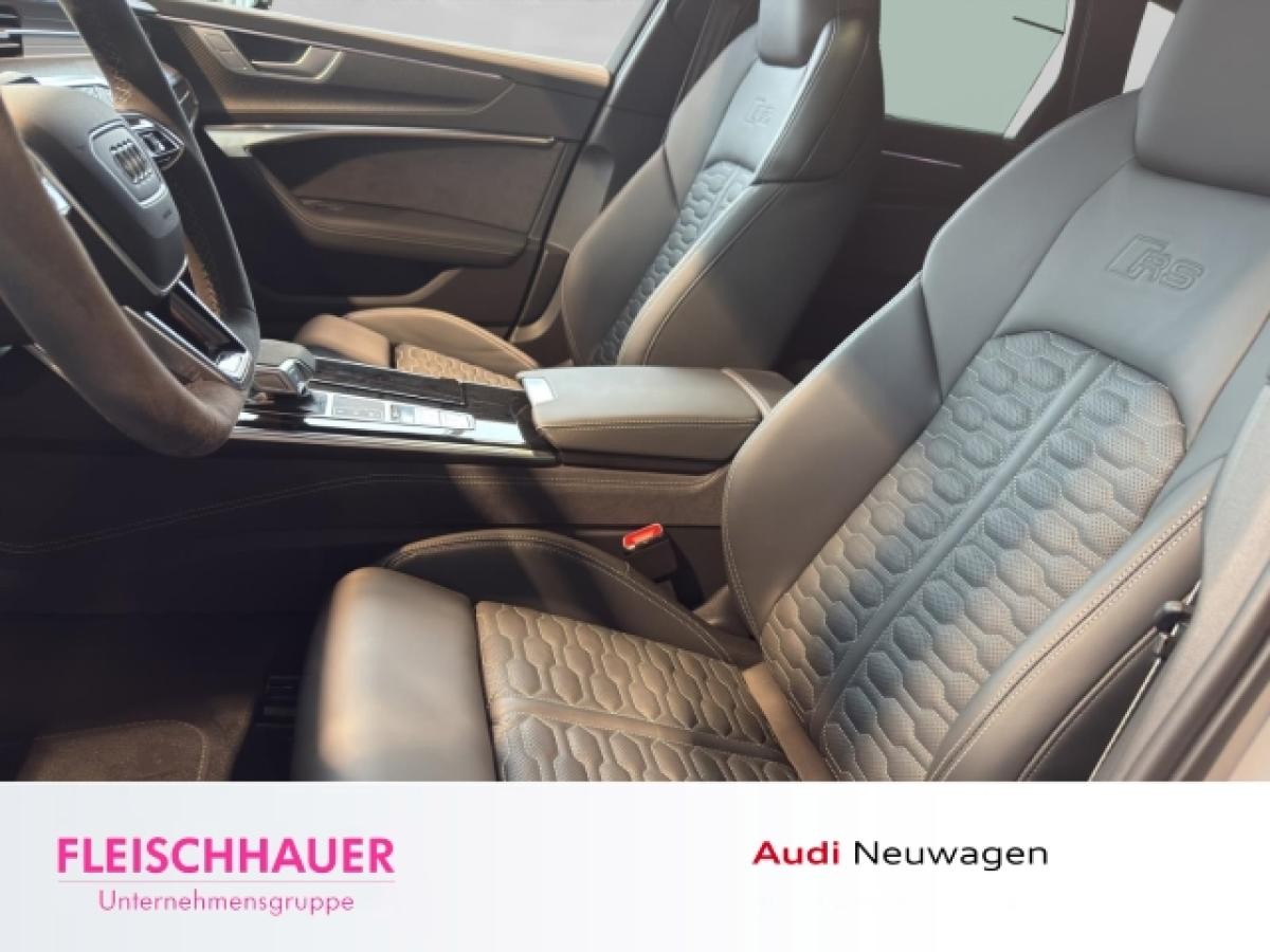 Audi RS6 4.0 TFSI quattro Avant 600 PS KERAMIK+HUD+AHK+PANO