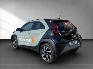 Toyota Aygo X Team Deutschland *GEWERBE*inkl. CAM I SHZ I TEL I ACC I DAB *KURZFRISTIG VERFÜGBAR*