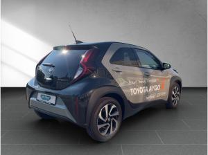 Toyota Aygo X Team Deutschland *GEWERBE*inkl. CAM I SHZ I TEL I ACC I DAB *KURZFRISTIG VERFÜGBAR*