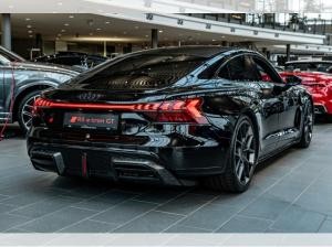 Audi e-tron GT RS performance quattro