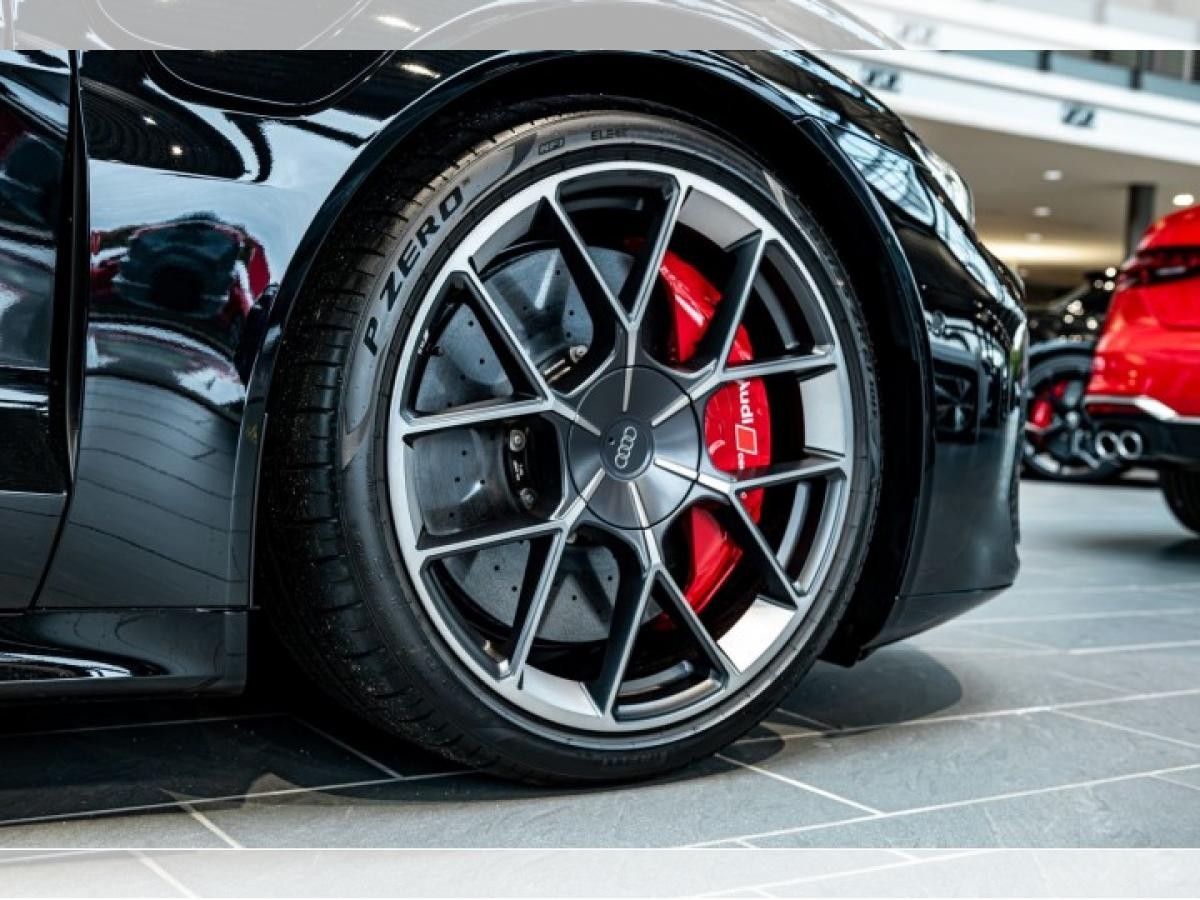 Audi e-tron GT RS performance quattro