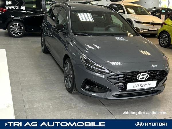 Hyundai i30 Kombi Advantage 48V Navi Einparkhilfe vo+hi Sitzheizung uvm.