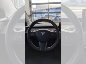 Tesla Model 3 long range 20-Zoll inkl. Vollkasko-Versicherung