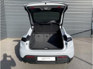 Porsche Macan Electric ( )